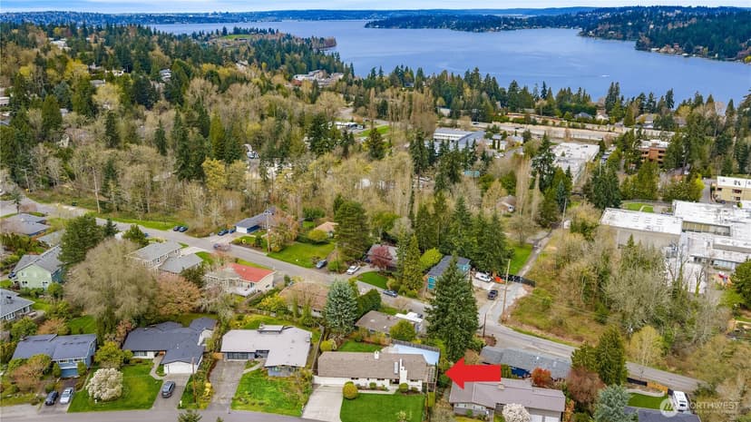 Property photo for 9750 SE 41st Street, Mercer Island photo 30