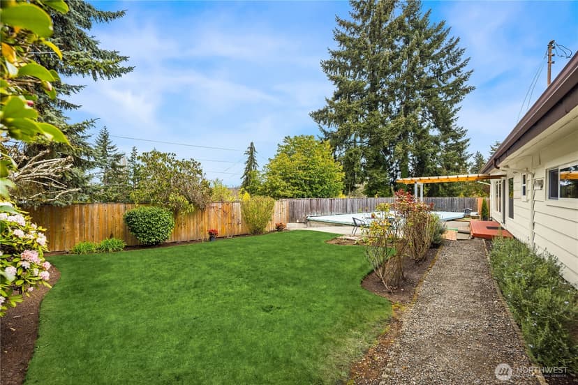 Property photo for 9750 SE 41st Street, Mercer Island photo 12