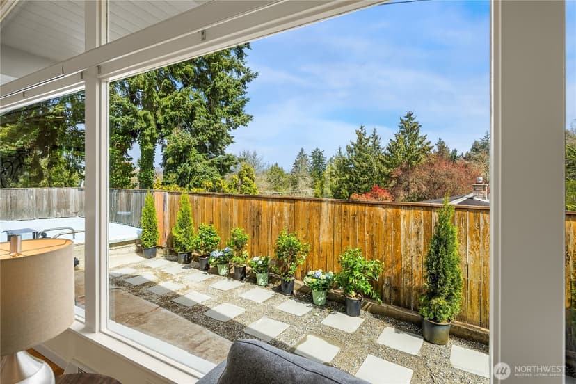 Property photo for 9750 SE 41st Street, Mercer Island photo 15