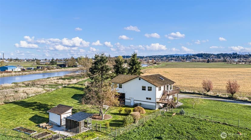 Property photo for 9405 Thomle Road, Stanwood photo 22