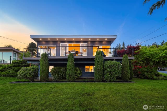 Property photo for 11988 Marine View Drive SW, Burien photo 3