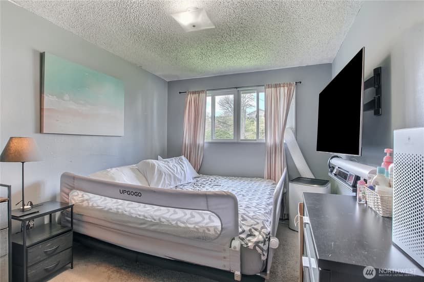 Property photo for 4560 34th Avenue S, Seattle photo 12
