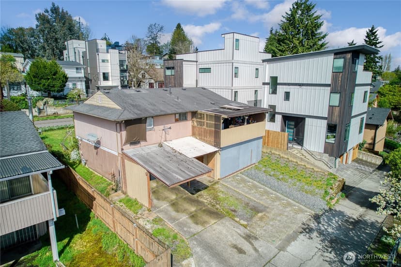 Property photo for 4560 34th Avenue S, Seattle photo 21