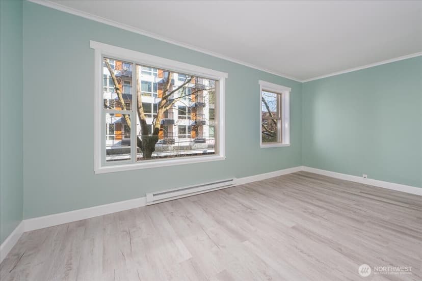 Property photo for 7 Harrison Street #20, Seattle photo 11
