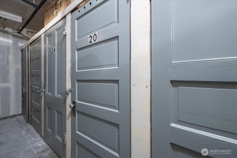Property photo for 7 Harrison Street #20, Seattle photo 18