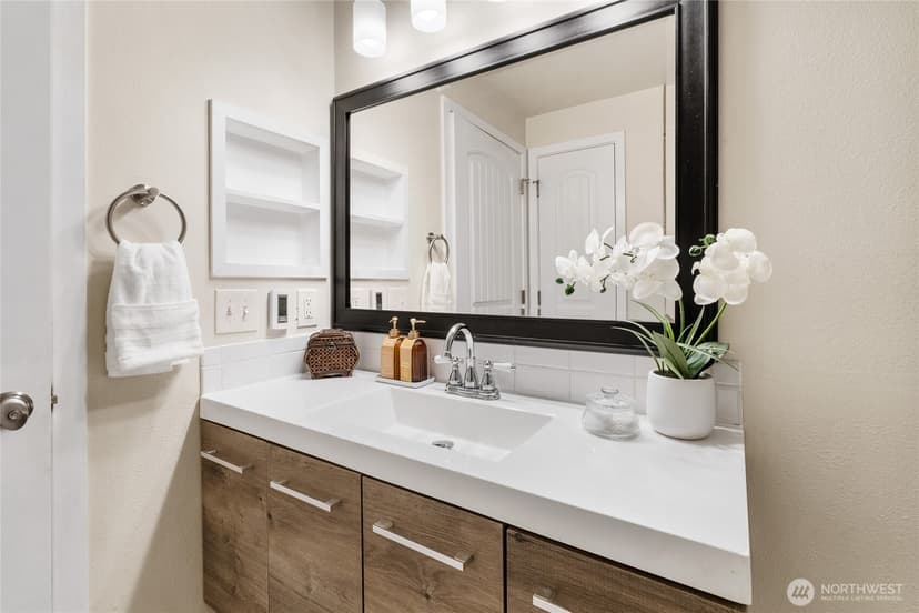 Property photo for 14007 NE 181st Street #F-104, Woodinville photo 18