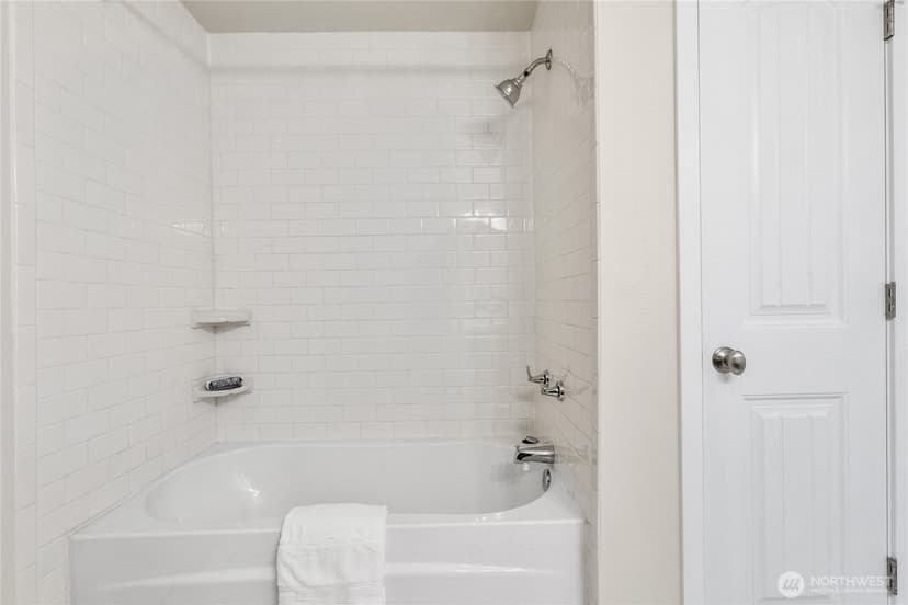 Property photo for 14007 NE 181st Street #F-104, Woodinville photo 19