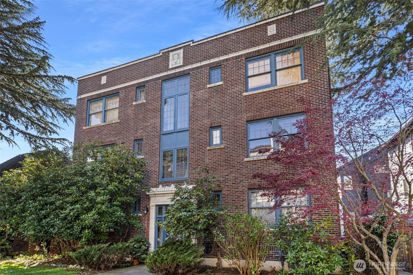 Property photo for 711 Belmont Place E #304, Seattle photo 28