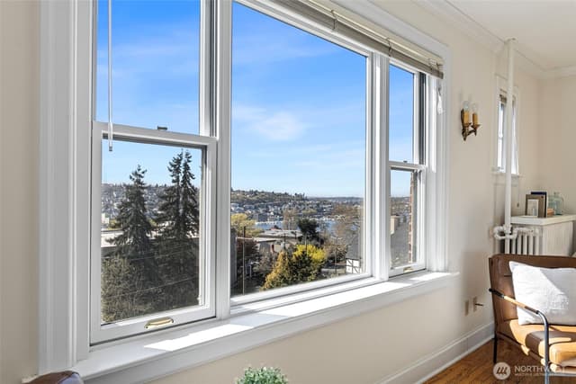 Property photo for 711 Belmont Place E #304, Seattle photo 5
