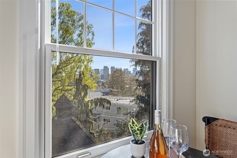 Property photo for 711 Belmont Place E #304, Seattle photo 21