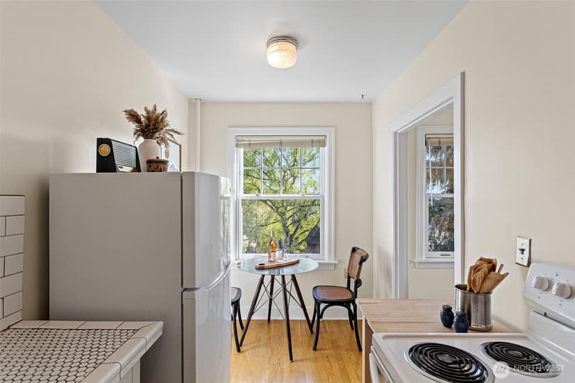 Property photo for 711 Belmont Place E #304, Seattle photo 22