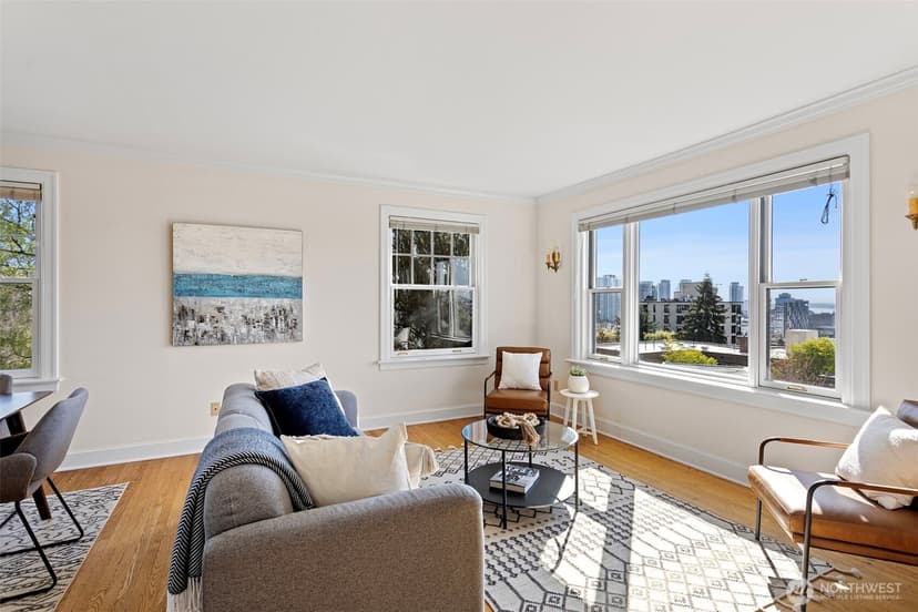 Property photo for 711 Belmont Place E #304, Seattle photo 4