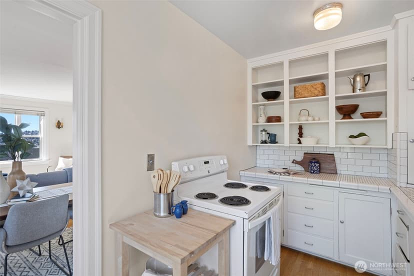 Property photo for 711 Belmont Place E #304, Seattle photo 20