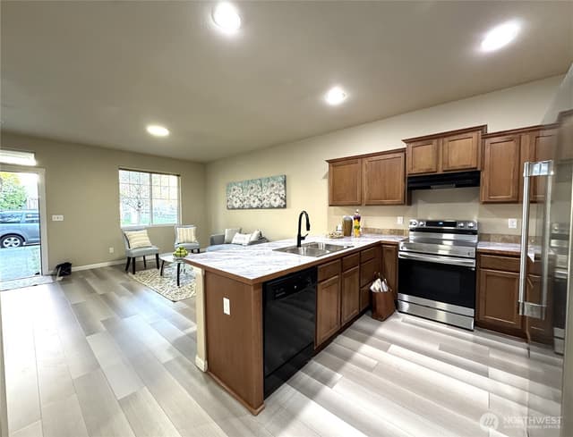 Property photo for 367 Graham Avenue NE, Renton photo 5