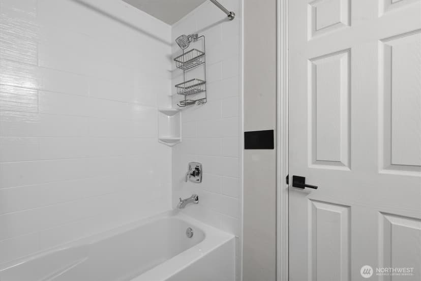 Property photo for 115 S 214th Street, Normandy Park photo 23