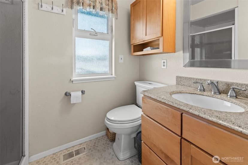 Property photo for 2311 N Harmon Street, Tacoma photo 24