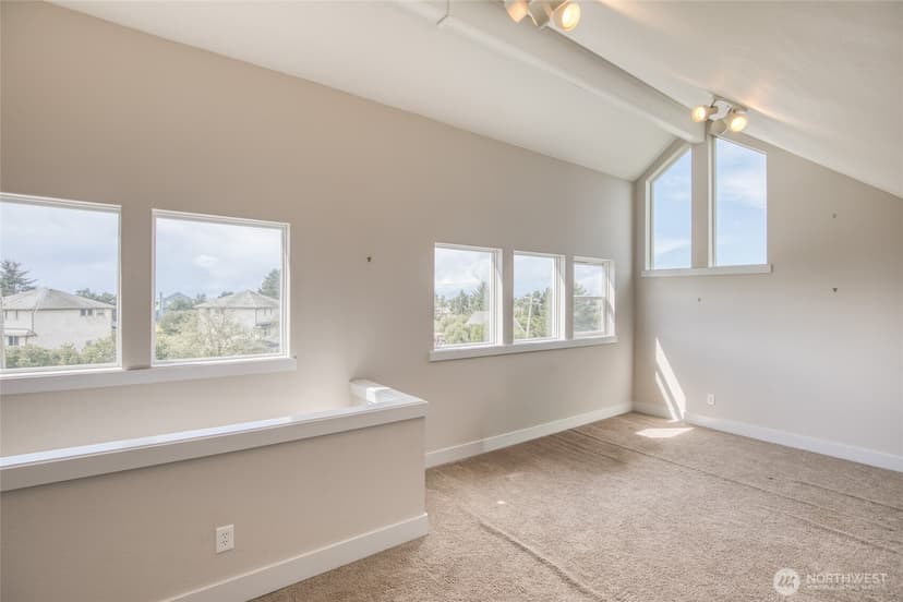 Property photo for 260 Ocean Shores Boulevard SW, Ocean Shores photo 22