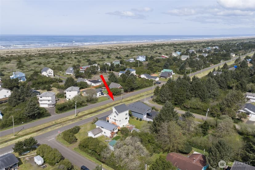 Property photo for 260 Ocean Shores Boulevard SW, Ocean Shores photo 2