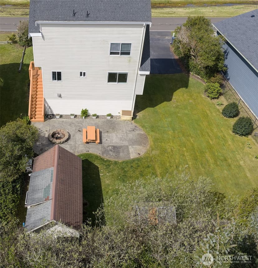 Property photo for 260 Ocean Shores Boulevard SW, Ocean Shores photo 24