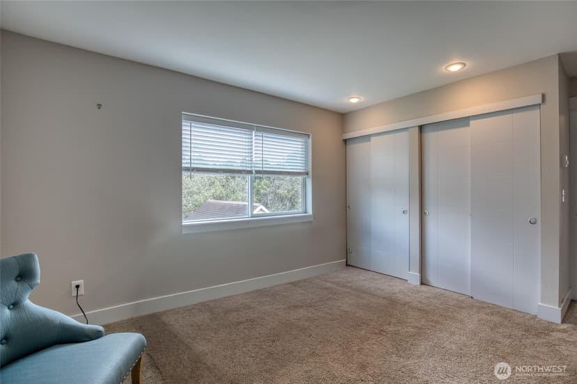 Property photo for 260 Ocean Shores Boulevard SW, Ocean Shores photo 16