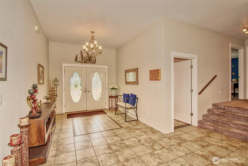 Property photo for 925 Claire Court SE, Ocean Shores photo 3