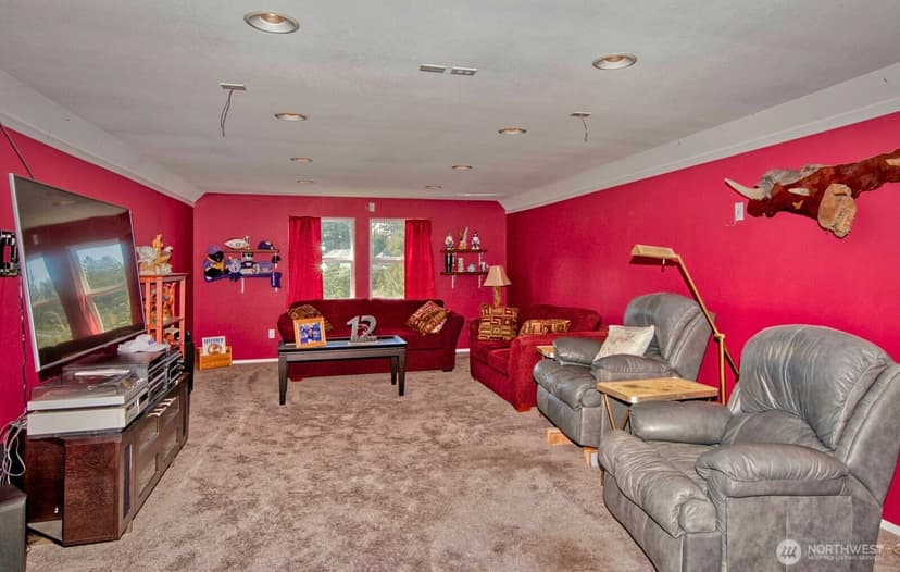 Property photo for 925 Claire Court SE, Ocean Shores photo 21