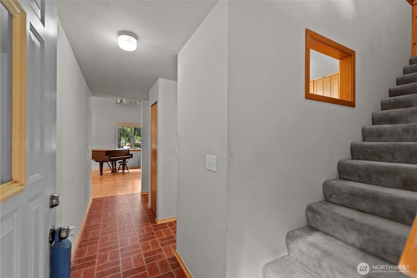 Property photo for 9605 E Leavenworth Road, Leavenworth photo 10