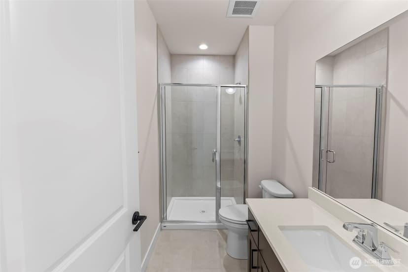 Property photo for 11241 79th Avenue Ct SW, Lakewood photo 34