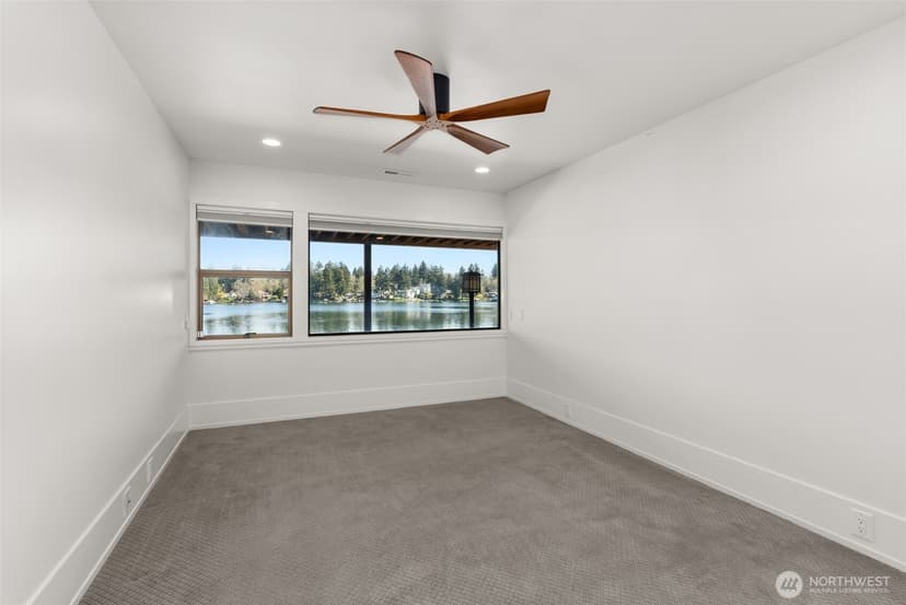 Property photo for 10901 Greendale Drive SW, Lakewood photo 33