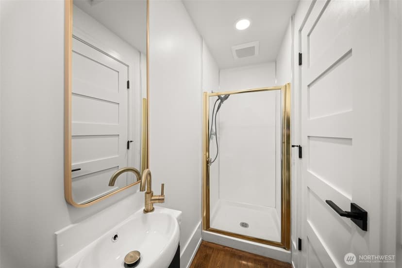 Property photo for 10901 Greendale Drive SW, Lakewood photo 26