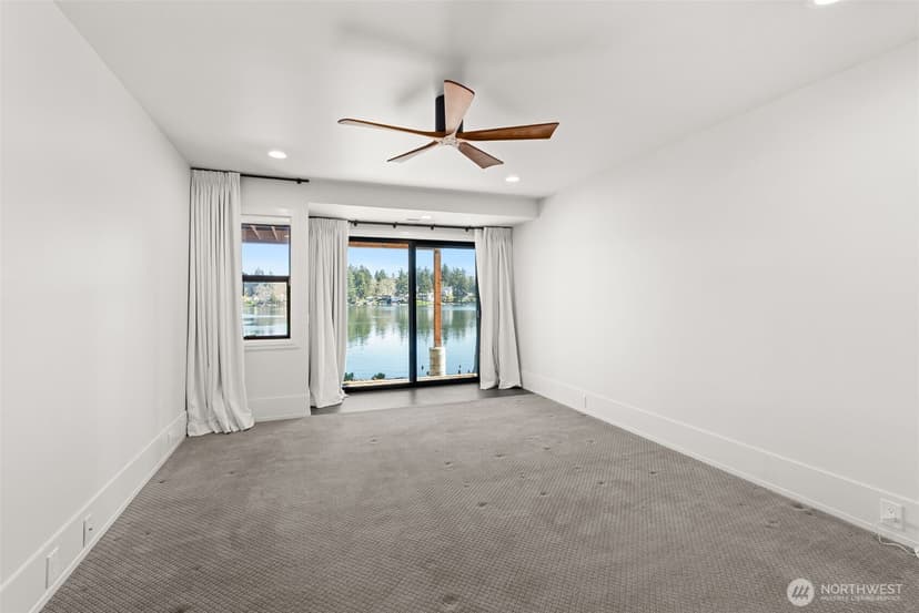 Property photo for 10901 Greendale Drive SW, Lakewood photo 27