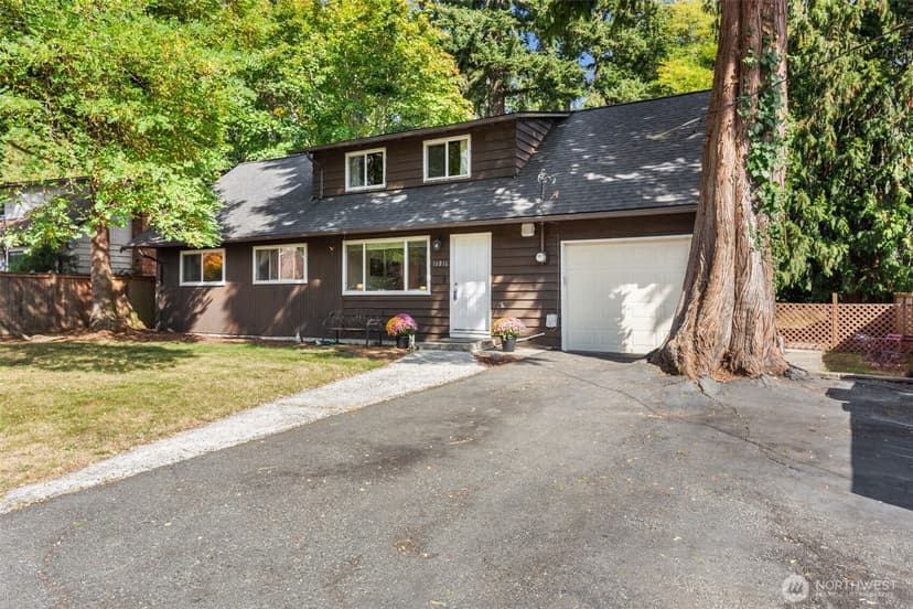 Property photo for 18816 89 Avenue NE, Bothell photo 3