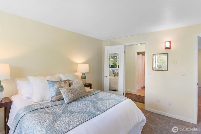 Property photo for 213 Shepard Way NW, Bainbridge Island photo 28