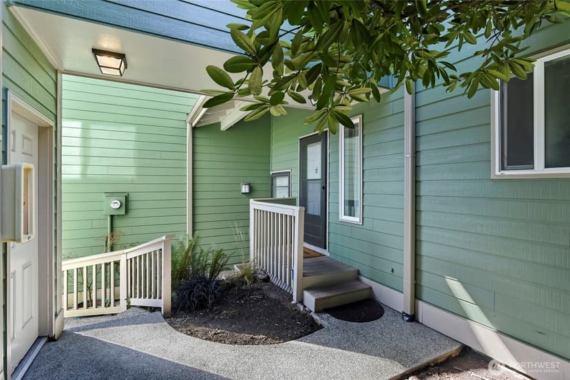 Property photo for 213 Shepard Way NW, Bainbridge Island photo 4