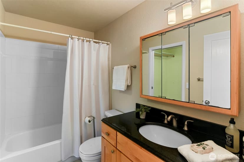 Property photo for 213 Shepard Way NW, Bainbridge Island photo 29