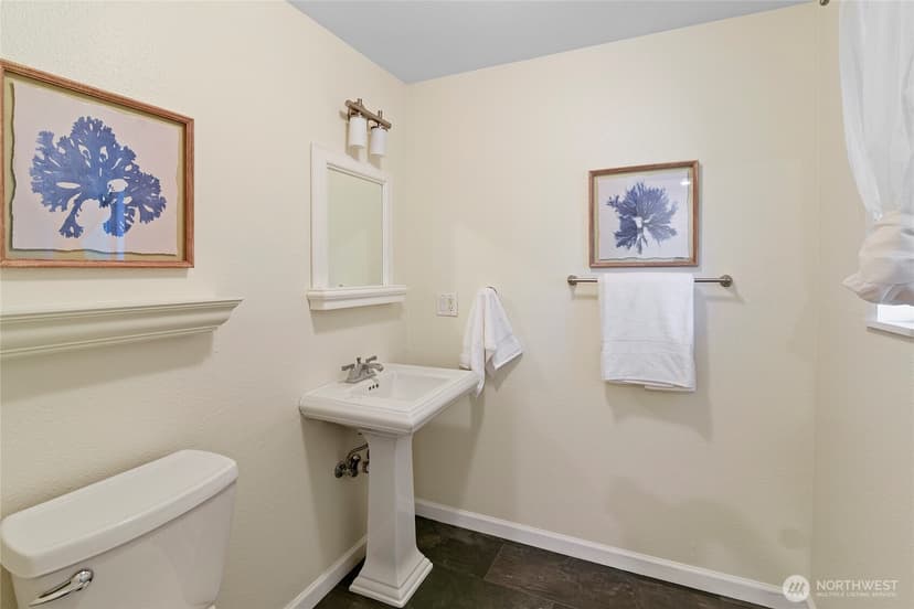 Property photo for 213 Shepard Way NW, Bainbridge Island photo 30