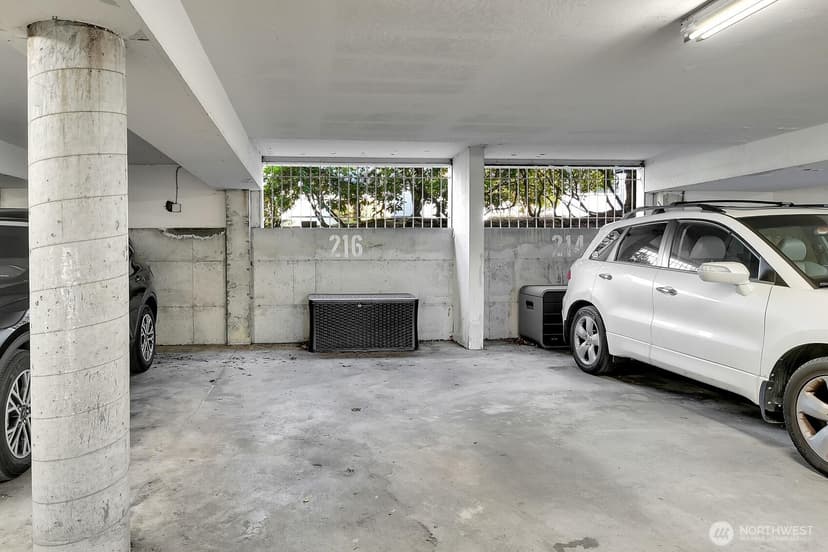 Property photo for 21937 7th Avenue S #216, Des Moines photo 17