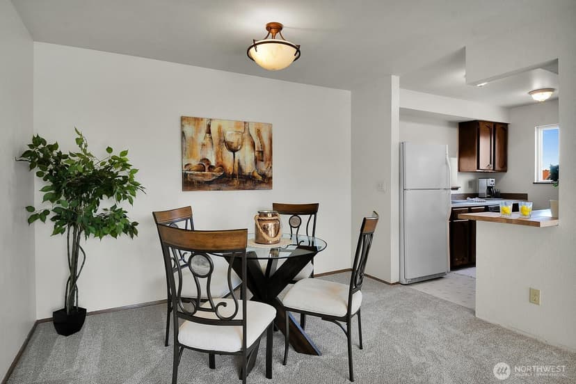 Property photo for 21937 7th Avenue S #216, Des Moines photo 7