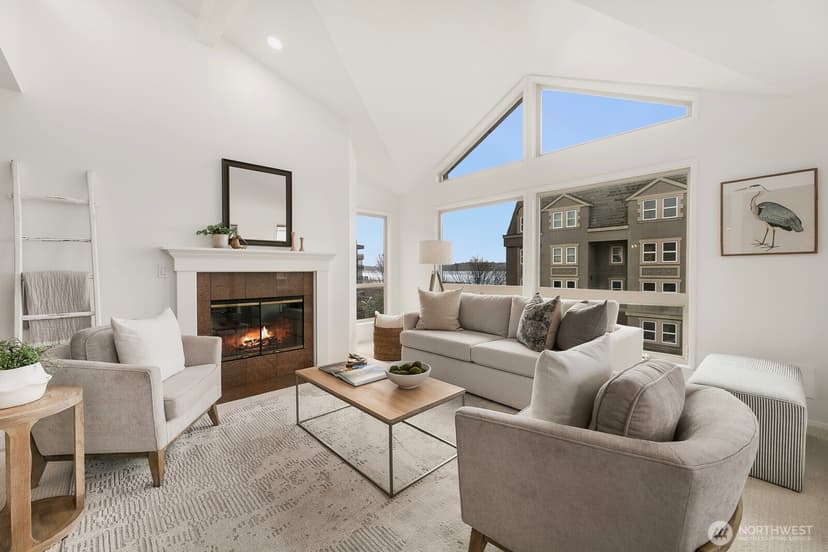 Property photo for 522 W Mercer Place #401, Seattle photo 4