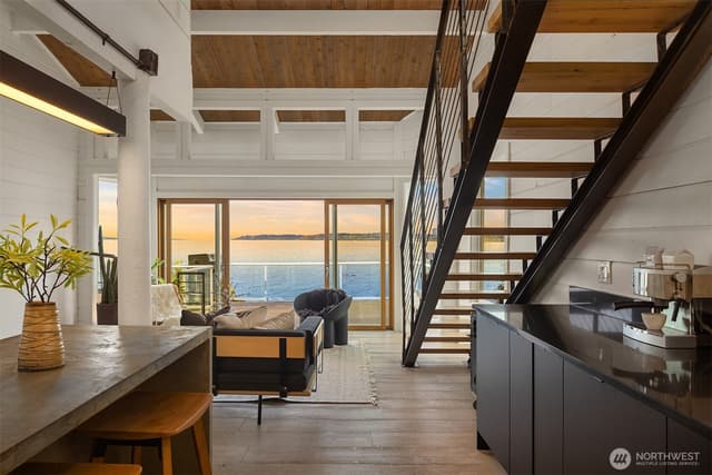 Property photo for 306 SW 292nd Street, Federal Way photo 3