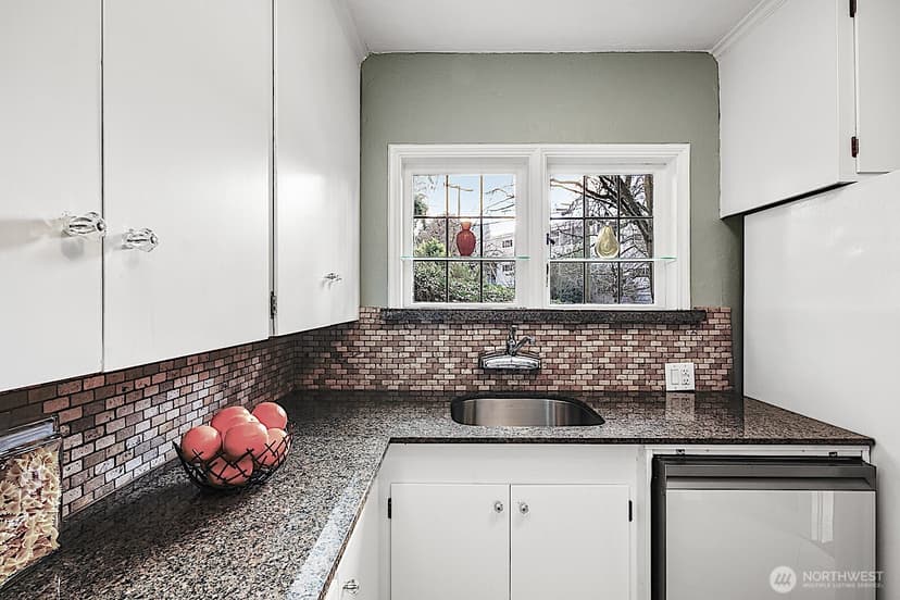 Property photo for 750 Belmont Avenue E #5, Seattle photo 15