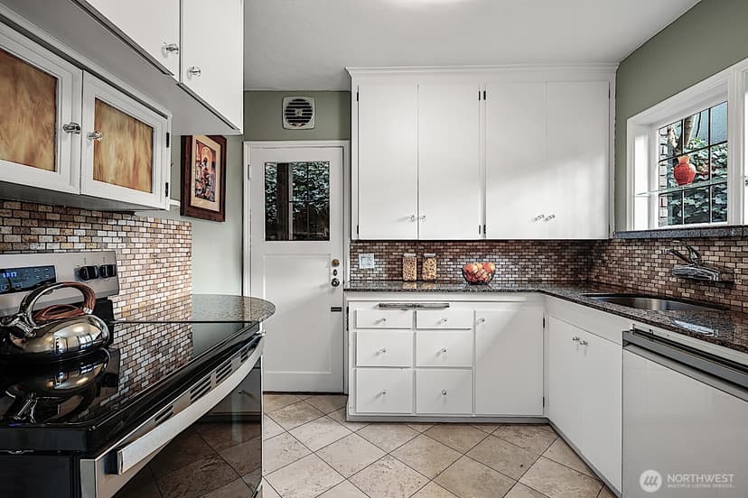 Property photo for 750 Belmont Avenue E #5, Seattle photo 16