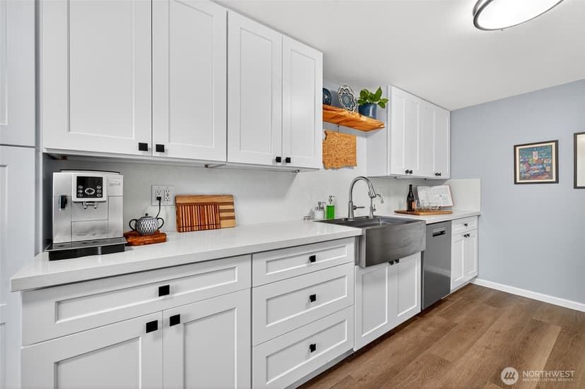 Property photo for 1020 5th Avenue S #2, Edmonds photo 5