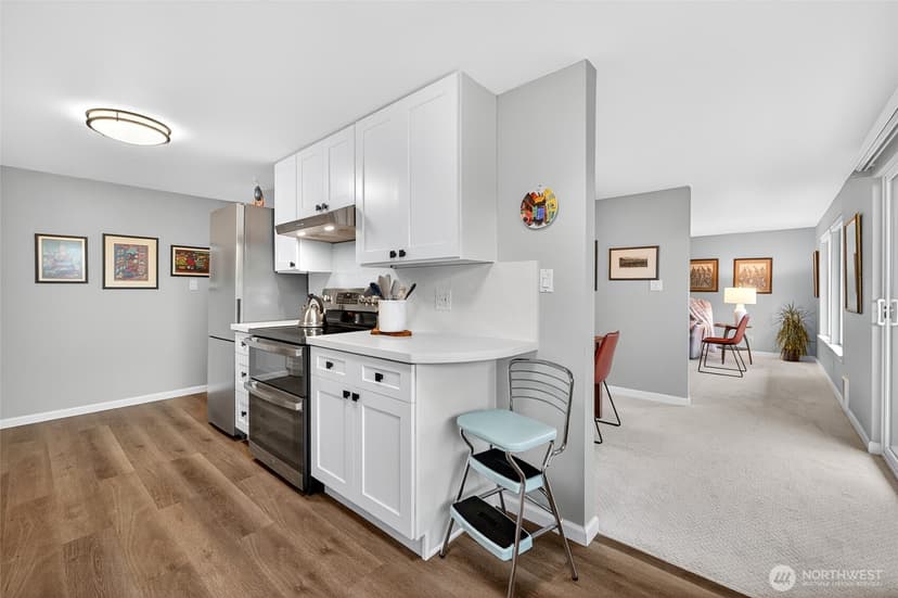 Property photo for 1020 5th Avenue S #2, Edmonds photo 7