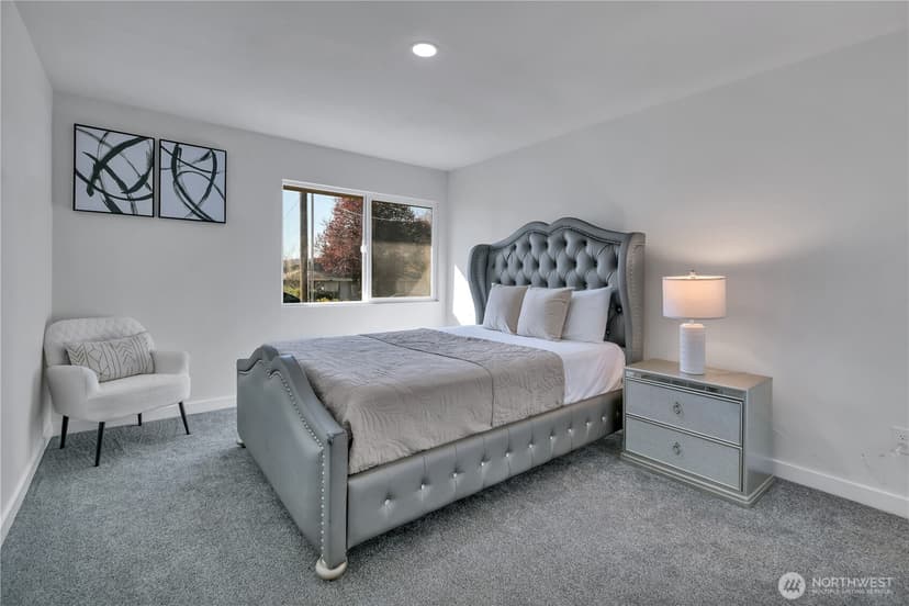 Property photo for 126 K Street NE, Auburn photo 11