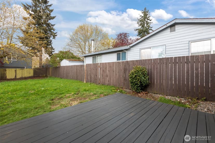 Property photo for 16227 15th Avenue SW, Burien photo 31