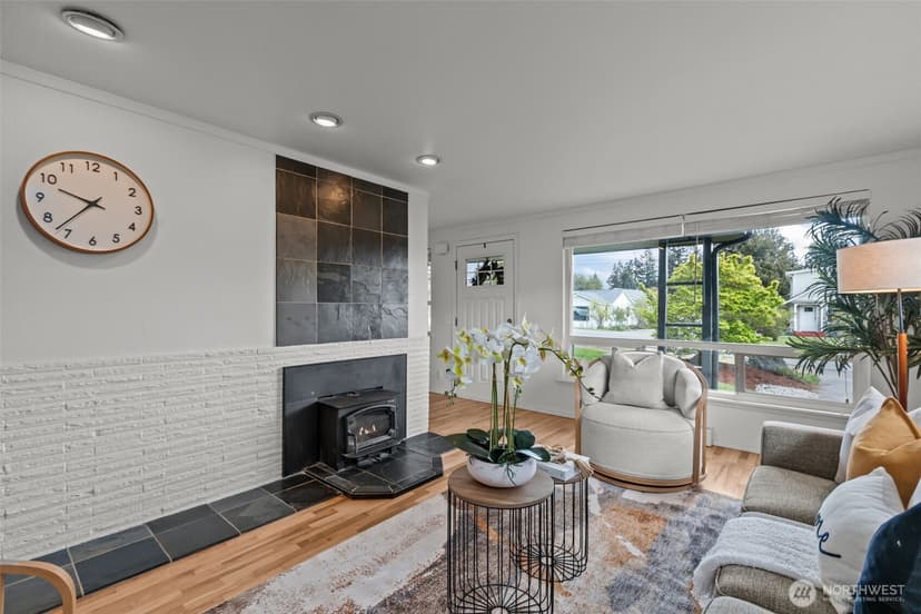 Property photo for 16227 15th Avenue SW, Burien photo 7