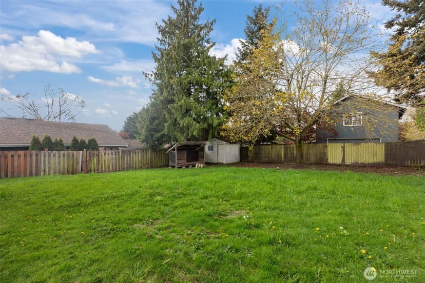Property photo for 16227 15th Avenue SW, Burien photo 33