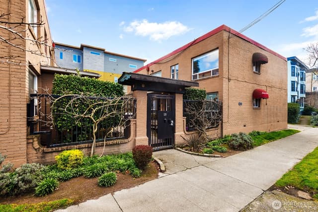 Property photo for 120 14th Avenue #10, Seattle