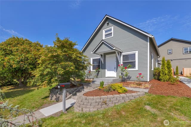 Property photo for 1925 Lombard, Everett